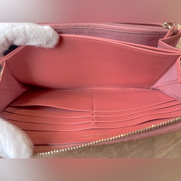 Authentic Chanel 19 Pink matelasse Lambskin Wallet - Picture 10 of 14